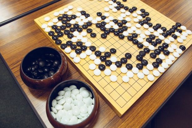 u041bu044eu0431u0438u0442u0435u043bu0438 u0434u0440u0435u0432u043du0435u0439u0448u0435u0439 u0438u0433u0440u044b u0433u043e u0440u0430u0441u0441u0447u0438u0442u044bu0432u0430u044eu0442 u043fu043eu043fu0430u0441u0442u044c u0432 u043au043du0438u0433u0443 u0413u0438u043du043du0435u0441u0430