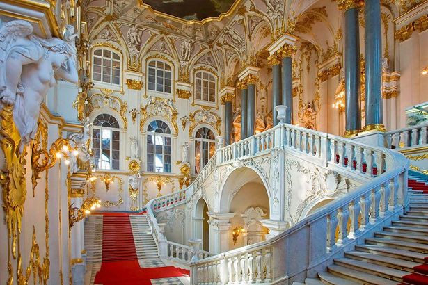 Питер Online сделал подборку с графиком работы самых известных муззев, парков и интересных мест Санкт-Петербурга. Режим работы и стоимость Эрмитажа, Петропавловской крепости, Кунсткамеры и десятка других интересных мест Северной столицы.