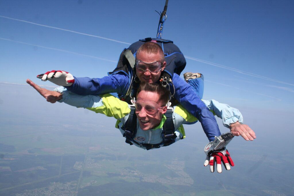 Петербург для любителей острых ощущений: экстремальные развлечения, которые не оставят равнодушными даже самых искушенных искателей приключений.