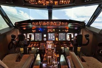 u0412 u041fu0435u0442u0435u0440u0431u0443u0440u0433u0435 u043fu043eu044fu0432u0438u043bu0441u044f u0441u0438u043cu0443u043bu044fu0442u043eu0440 u043bu0430u0439u043du0435u0440u0430 Boeing