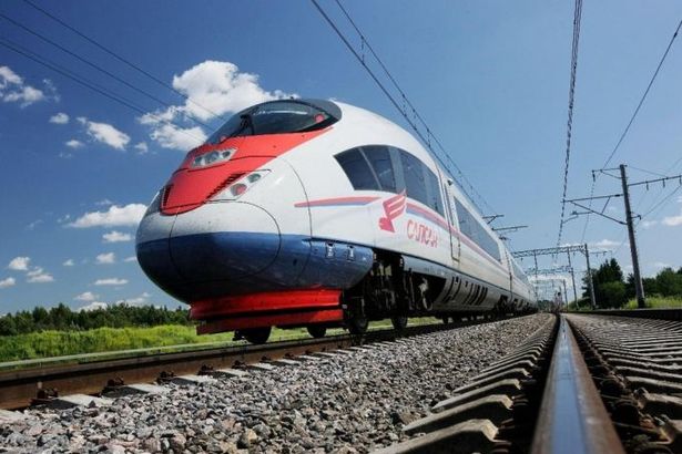 Билеты на рейсы «Сапсана» в День космонавтики, 12 апреля, будут стоить 449 рублей. Об этом сообщается на&nbsp;официальном сайте «РЖД».&nbsp;Купить билет по специальному тарифу могут держатели карт «Универсальная», «Школьная" и «Молодежная».&nbsp;Купить билеты можно на официальном сайте «РЖД» и в железнодорожных кассах.