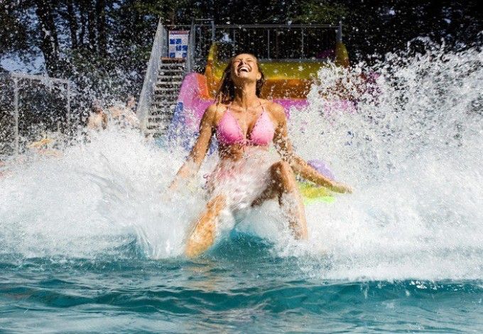 u0411u043eu043bu044cu0448u043eu0439 u043fu0440u0430u0437u0434u043du0438u043a u0432u043eu0434u044b u043fu0440u043eu0439u0434u0435u0442 u0432 u041fu0435u0442u0435u0440u0431u0443u0440u0433u0435