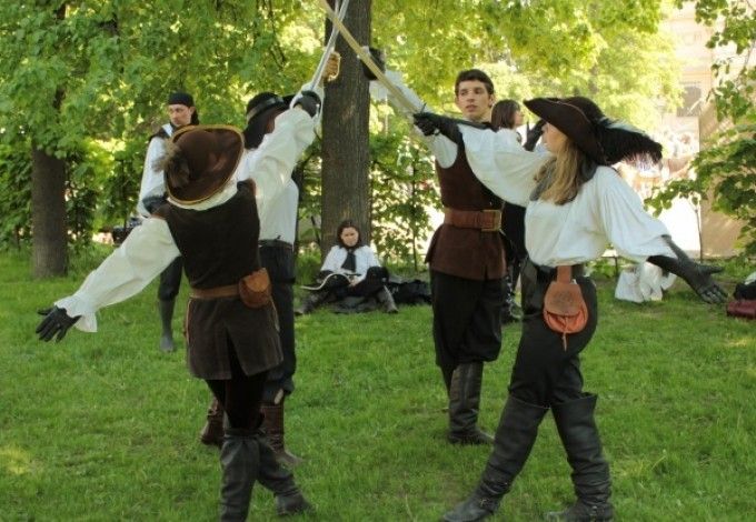 u0414u0435u043du044c u0444u0435u0445u0442u043eu0432u0430u043bu044cu043du043eu0433u043e u0438u0441u043au0443u0441u0441u0442u0432u0430 u043fu0440u043eu0439u0434u0435u0442 u043du0430 u0415u043bu0430u0433u0438u043du043eu043c u043eu0441u0442u0440u043eu0432u0435