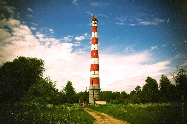 Суровые морские стражи пробивают свинцовый петербургский туман, указывая морякам дорогу, как путеводная звезда. Они окутаны интересными историями и даже боевой славой. Питер Online рассказывает, какие маяки стоит посетить в окрестностях Петербурга: