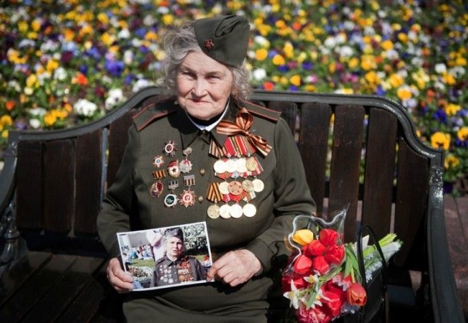 u041du0430 9 u043cu0430u044f u0432u0435u0442u0435u0440u0430u043du043eu0432 u0436u0434u0443u0442 u043au043eu043du0446u0435u0440u0442u043du043e- u043au043eu043du0444u0435u0442u043du044bu0435 u043fu043eu0434u0430u0440u043au0438