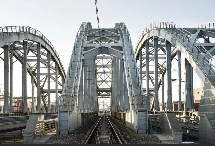 Один из исторических Американских мостов через Обводный канал
