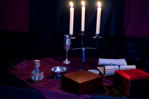 Уикенд в Хогвартсе – это не просто отдых для детей от 6 до 13 лет за городом, это – тщательно продуманная программа развлечений, которая не даст заскучать даже самому взыскательному участнику. На теплой оборудованной базе отдыха в Комарово вас ожидает:&nbsp;