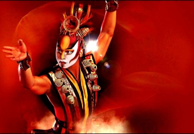 Cirque du Soleil u0441u043du043eu0432u0430 u0432 u0421u0430u043du043au0442-u041fu0435u0442u0435u0440u0431u0443u0440u0433u0435