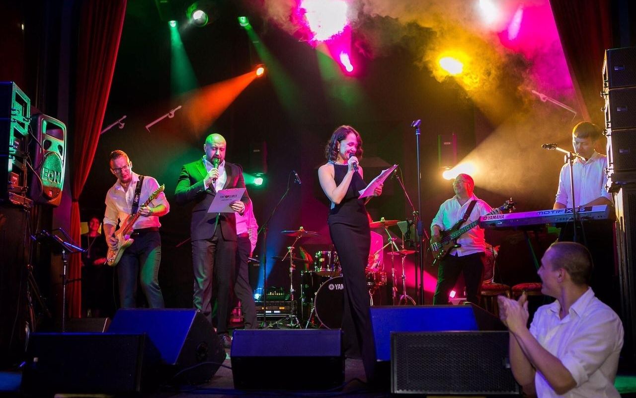 Статистика онкологических заболеваний ужасающая. Именно этой проблеме посвящен фестиваль для женщин&nbsp;«PRO_жизнь», который пройдет 26 января в Петербурге. В программе выступление ведущих врачей-специалистов, показ мотивирующего фильма, шоу-программа, а также съемка двух фото-проектов.