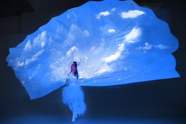 14 и 15 марта в Петербурге пройдут спектакли «Театра будущего». Проект разработан совместно с детским психологом и с учётом особенностей современных детей. Это первый в России подобный проект, разработанный специально для нового поколения.