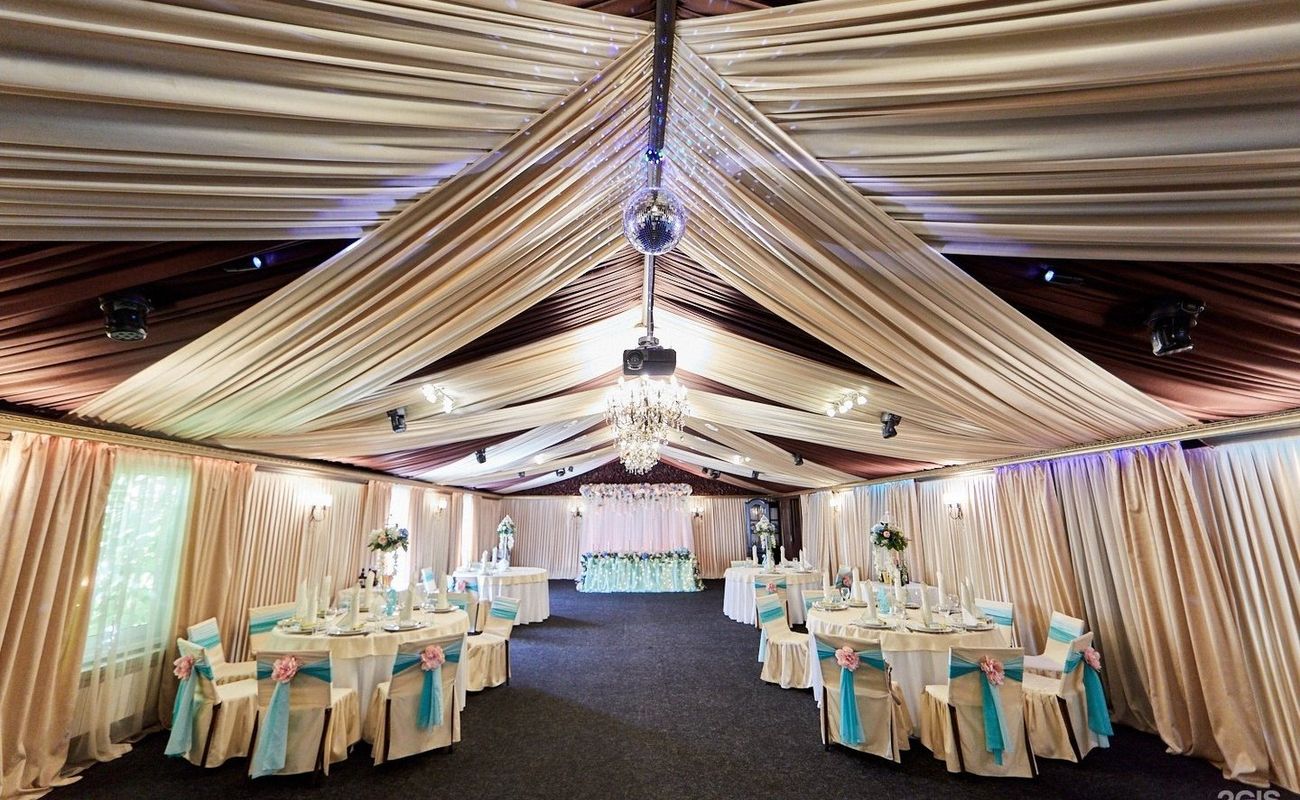 Съёмки заключительных выпусков этого сезона уже начались. Гостями в Северной столице станут&nbsp;Олег Басилашвили, главный тренер «Зенита» Сергей Семак, комик Илья Соболев, Александр Розенбаум и&nbsp;отец ведущего Андрей Ургант.