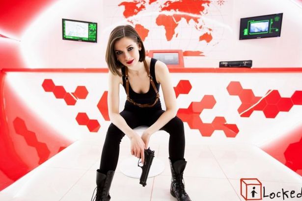 Уже отдохнули и чувствуете в себе суперсилы? Тогда испытайте их в супершпионском квесте от команды iLocked! Вы станете одним из отряда агентов экстра-класса и внедритесь в террористическую группировку «Горгона». Сможете ли вы добыть секретные сведения и спасти мир от глобальной катастрофы ровно за один час?&nbsp;