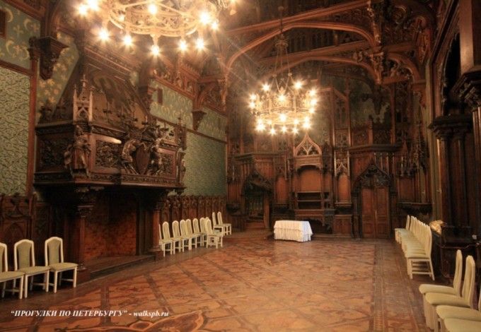 u041fu0435u0442u0435u0440u0431u0443u0440u0436u0446u044b u0441u043cu043eu0433u0443u0442 u043fu043eu043fu0430u0441u0442u044c u043du0430 u0431u0435u0441u043fu043bu0430u0442u043du044bu0435 u044du043au0441u043au0443u0440u0441u0438u0438 u043fu043e u0437u0430u043au0440u044bu0442u044bu043c u0434u0432u043eu0440u0446u0430u043c u0438 u043fu0430u043cu044fu0442u043du0438u043au0430u043c