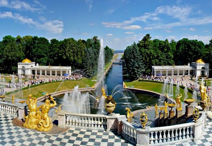 15 u0430u0432u0433u0443u0441u0442u0430 1723 u0433u043eu0434u0430 u0431u044bu043bu0430 u043eu0442u043au0440u044bu0442u0430 u043bu0435u0442u043du044fu044f u0438u043cu043fu0435u0440u0430u0442u043eu0440u0441u043au0430u044f u0440u0435u0437u0438u0434u0435u043du0446u0438u044f u2013 u041fu0435u0442u0435u0440u0433u043eu0444