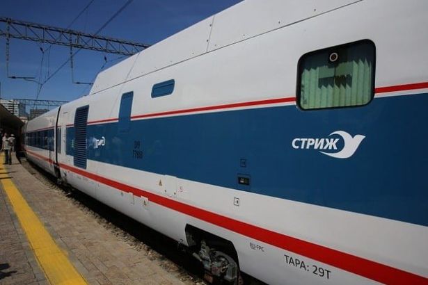 Начиная с 17 декабря, Добраться до столицы Германии на комфортабельном поезде «Стриж» получится не только быстро, но и недорого. Стоимость билетов на такой поезд будет составлять около 8500 рублей.