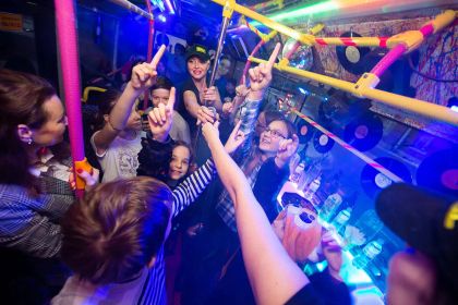 Теперь у вас есть 25 проверенных мест для незабываемого дня рождения подростка в Петербурге. От виртуальной реальности до средневековых турниров, от кулинарных экспериментов до экстремальных приключений — выбор огромный. Главное — учитывайте интересы именинника и его друзей.