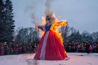 u041cu0430u0441u043bu0435u043du0438u0446u0430 u0432 u041fu0430u0432u043bu043eu0432u0441u043au043eu043c u043fu0430u0440u043au0435