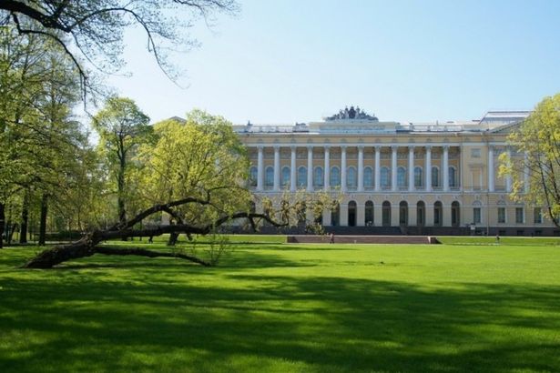 u041au043eu043du0446u0435u0440u0442 u0432 u041cu0438u0445u0430u0439u043bu043eu0432u0441u043au043eu043c u0441u0430u0434u0443