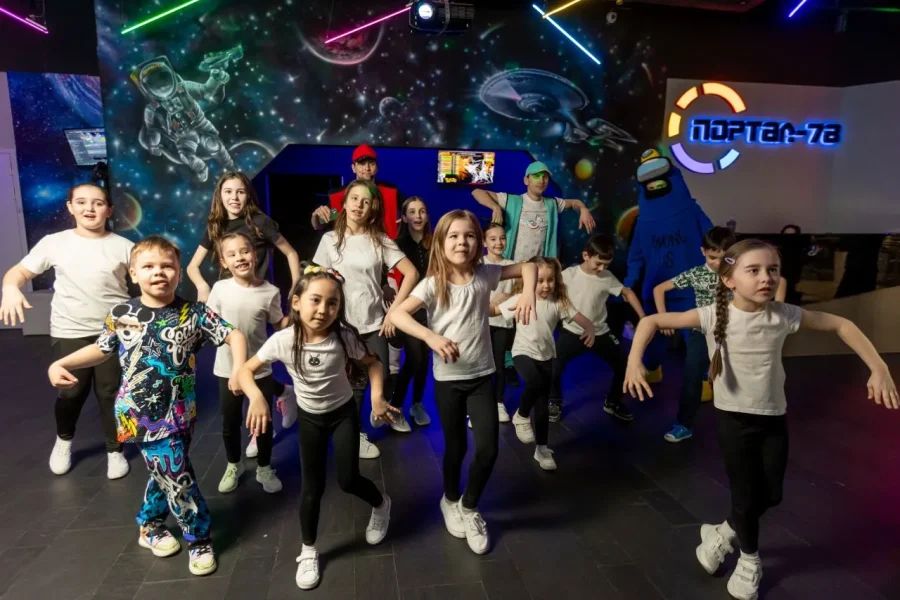 Батутные центры, квесты, интерактивные музеи, мастер-классы и шоу-программы — узнайте, где в Петербурге организовать незабываемый праздник для детей!