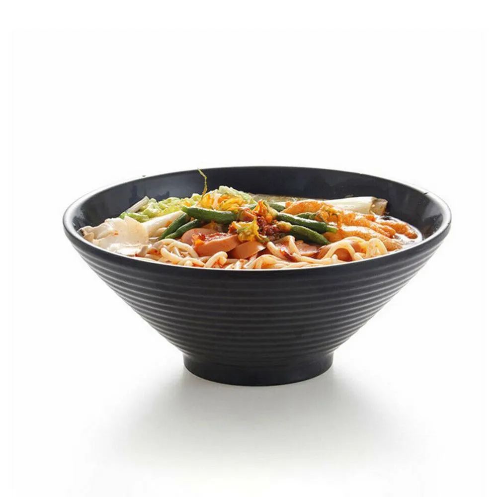 Чёрная миска рамена с овощами и мясом, Ramen & Wok by Gaijin