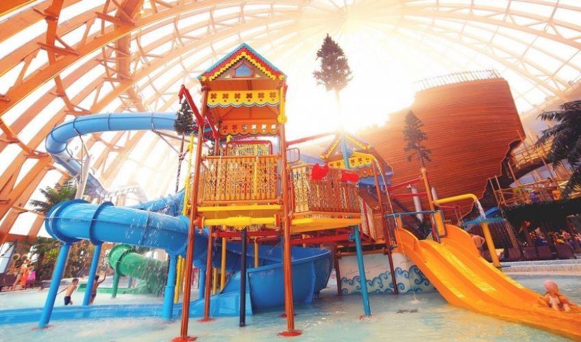 Куда сходить с ребенком в Петербурге — Аквапарк «Питерлэнд»