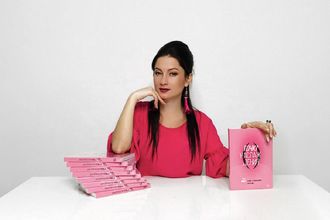 Известный сексолог Галина Дмитриева 1 декабря в 18:00 проведет вебинар, где представит новинку литературного рынка от издательства Манн, Иванов и Фербер – книгу-бестселлер «Точка наслаждения» Лори Минц, а также расскажет о проблеме женского оргазма, его необходимости для здоровой жизни и как гарантированно получить удовольствие.