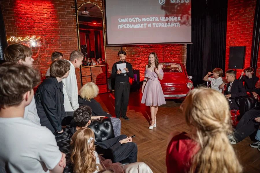 🎓 Лучшие места для выпускного в Петербурге: рестораны от 3500₽, теплоходы с разводными мостами, модные лофты. ✅ Актуальные цены и контакты для 9-11 классов