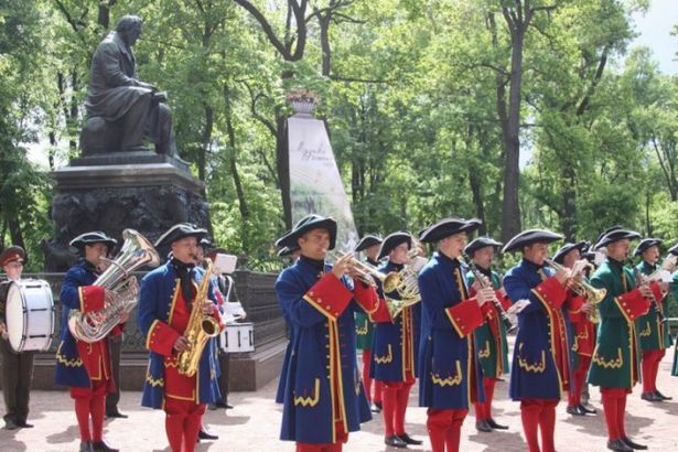 u0411u0435u0441u043fu043bu0430u0442u043du044bu0435 u043au043eu043du0446u0435u0440u0442u044b u0432 u041bu0435u0442u043du0435u043c u0441u0430u0434u0443