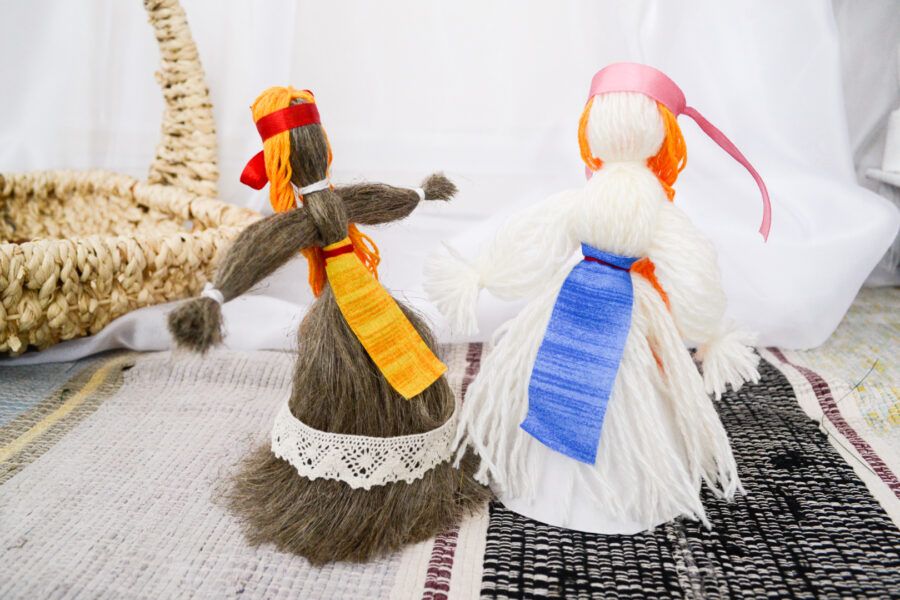 От создания фигурок из глины до изучения робототехники, от мастерства в живописи до секретов кулинарии – в городе на Неве дети могут погрузиться в увлекательный мир мастер-классов по самым разным направлениям, интересам и возрастам. Питер Online собрал 30 мастер-классов для детей в Санкт-Петербурге, которые не только помогут развить и раскрыть творческие способности, но и приобрести новые навыки, а главное – весело провести время и получить массу положительных эмоций.