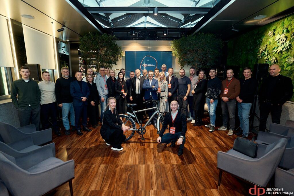 Бизнес-клубы Петербурга становятся настоящим магнитом для амбициозных предпринимателей, жаждущих новых высот в своем деле. Современные бизнесмены активно вступают в эти престижные сообщества, чтобы расширить круг полезных знакомств, найти источник вдохновения и открыть двери к перспективным коллаборациям.