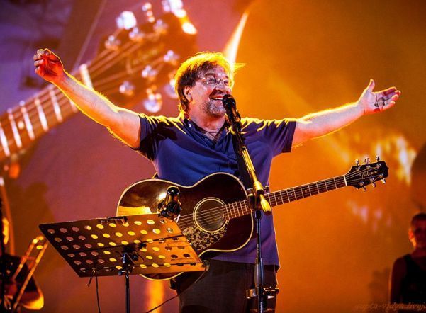 u0413u0440u0443u043fu043fu0430 u0414u0414u0422 u0434u0430u0441u0442 u0431u0435u0441u043fu043bu0430u0442u043du044bu0439 u043au043eu043du0446u0435u0440u0442 u043du0430 u0414u0432u043eu0440u0446u043eu0432u043eu0439