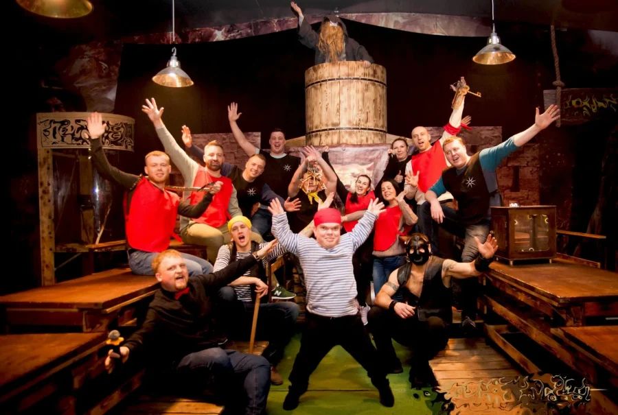 Команда участвует в квесте Форт Боярд