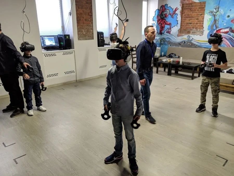 Palantir VR для празднования дня рождения