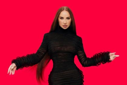 21 июня главная поп-звезда страны выступит на СКА Арене с грандиозным театрализованным представлением. Билеты от 12 000₽, многие места уже раскуплены.