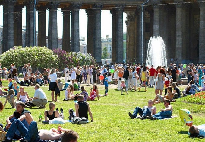 u0412 u041fu0435u0442u0435u0440u0431u0443u0440u0433 u043fu0440u0438u0434u0435u0442 u0436u0430u0440u0430