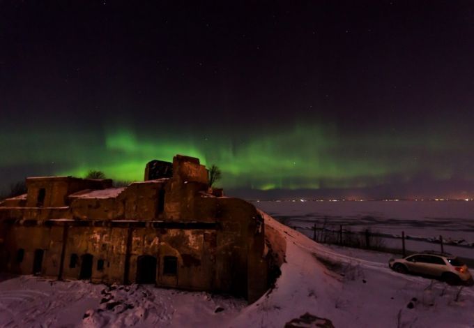 u0416u0438u0442u0435u043bu0438 u041fu0435u0442u0435u0440u0431u0443u0440u0433u0430 u0443u0432u0438u0434u044fu0442 u0441u0435u0432u0435u0440u043du043eu0435 u0441u0438u044fu043du0438u0435 u0432u0442u043eu0440u0443u044e u043du043eu0447u044c u043fu043eu0434u0440u044fu0434