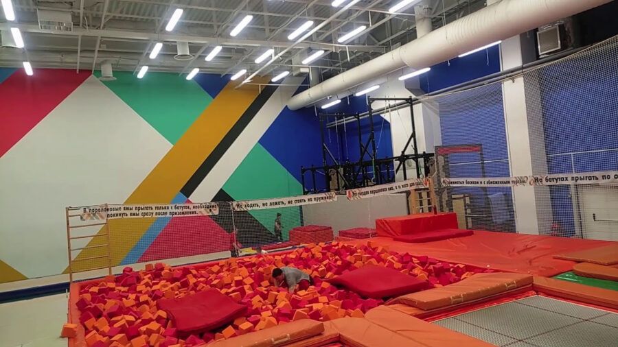 Клуб современных видов спорта «720» - батуты и акробатика для детского праздника