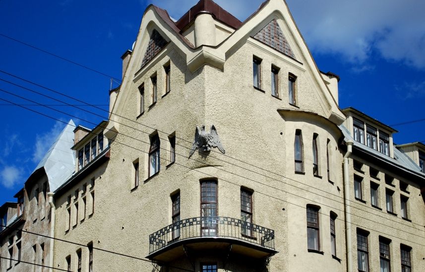 Фасад доходного дома Путиловой в стиле северного модерна