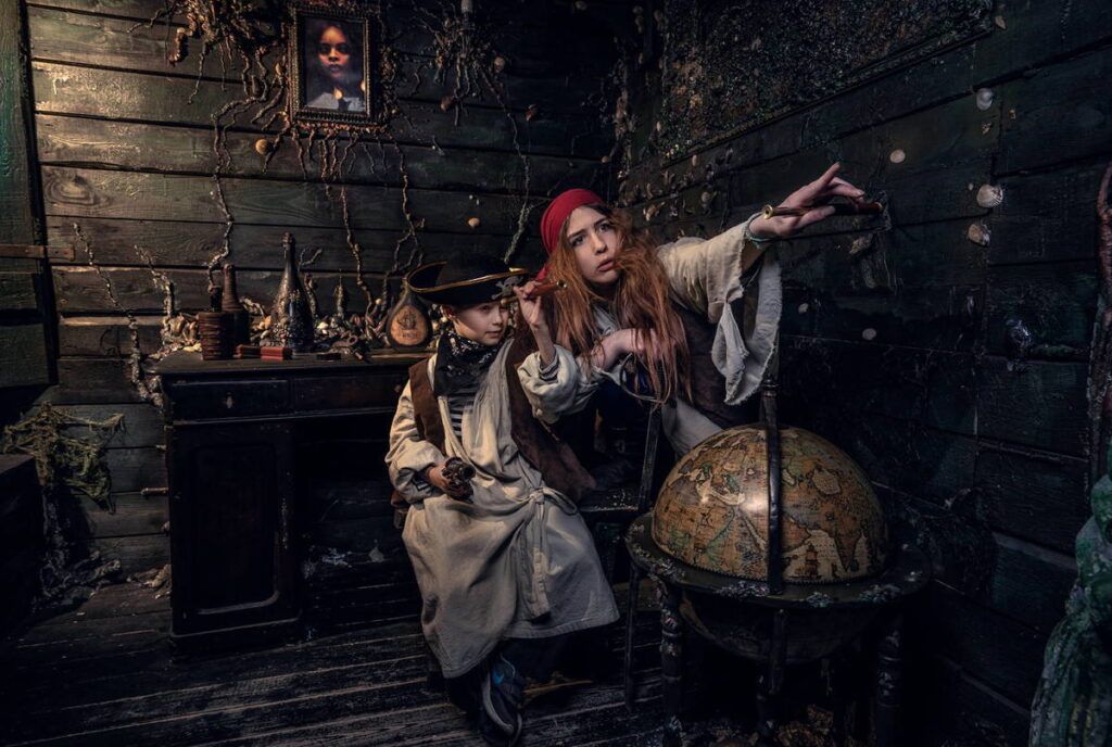 В Санкт-Петербурге представлено множество захватывающих приключенческих детских квестов, которые подарят детям незабываемые приключения. Детские квесты в СПб предлагают тематические комнаты, интерактивные задания и сложные головоломки. Независимо от возраста вашего ребенка, вы найдете здесь идеальный способ весело провести время и погрузиться в атмосферу приключений.