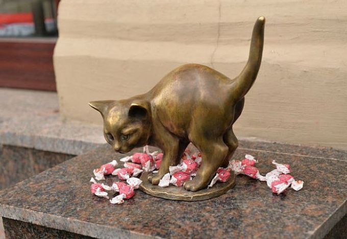 u041du0430 u0443u043bu0438u0446u0435 u042fu043au0443u0431u043eu0432u0438u0447u0430 u043fu043eu044fu0432u0438u043bu0441u044f u043fu0430u043cu044fu0442u043du0438u043a u043au043eu0442u0451u043du043au0443