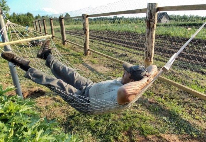 u0411u043eu043bu044cu0448u0438u043du0441u0442u0432u043e u0440u043eu0441u0441u0438u044fu043d u043bu0435u0442u043eu043c u0438u0437 u0434u043eu043cu0430 u043du0435 u0443u0435u0434u0443u0442