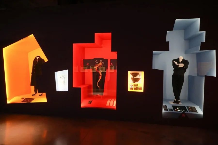 Июль в Петербурге — пик белых ночей и сезон фестивалей. От VK Fest и парада ВМФ до камерных джазовых концертов в замках — собрали 22 главных события месяца, ради которых стоит выйти из дома.