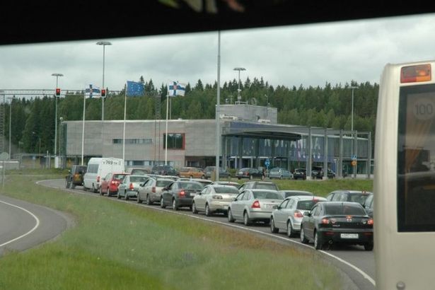 u0412 u0424u0438u043du043bu044fu043du0434u0438u044e- u043du0430 u043cu0430u0448u0438u043du0435. u0427u0442u043e u043du0443u0436u043du043e u0437u043du0430u0442u044c