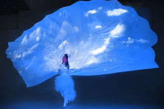 14 и 15 марта в Петербурге пройдут спектакли «Театра будущего». Проект разработан совместно с детским психологом и с учётом особенностей современных детей. Это первый в России подобный проект, разработанный специально для нового поколения.