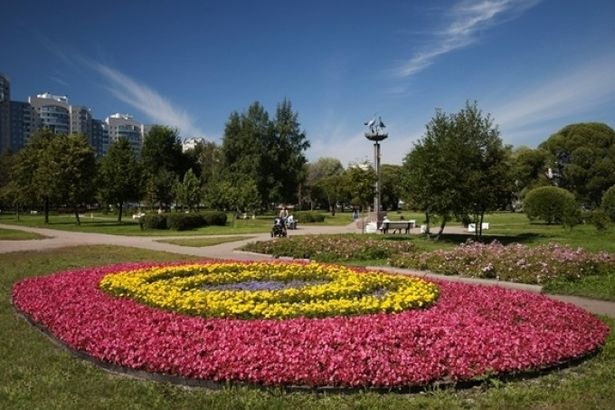 u0413u043eu0440u043eu0434u0441u043au0438u0435 u0441u043au0432u0435u0440u044b u0438 u0441u0430u0434u044b u043fu043eu0441u043eu0440u0435u0432u043du0443u044eu0442u0441u044f u0437u0430 u0437u0432u0430u043du0438u0435 u043bu0443u0447u0448u0435u0433u043e