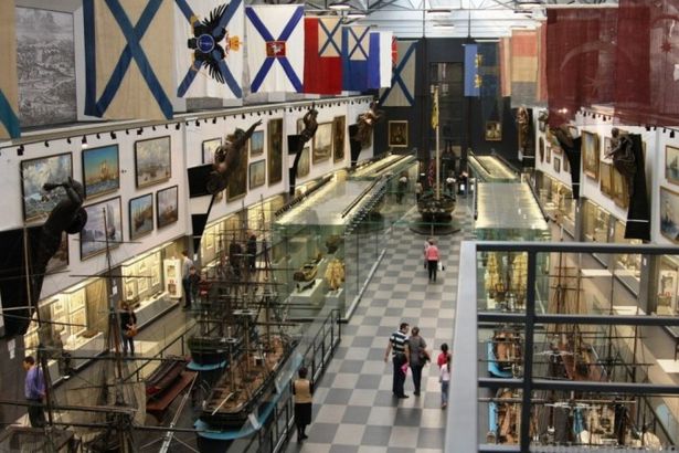 u0412u043eu0435u043du043du043e-u043cu043eu0440u0441u043au043eu0439 u043cu0443u0437u0435u0439 u043fu043eu043au0430u0436u0435u0442 u0432u044bu0441u0442u0430u0432u043au0443 u00abu0418u0441u0442u043eu0440u0438u044f u0440u0443u0441u0441u043au043eu0433u043e u043cu043eu0440u0441u043au043eu0433u043e u043cu0443u043du0434u0438u0440u0430u00bb