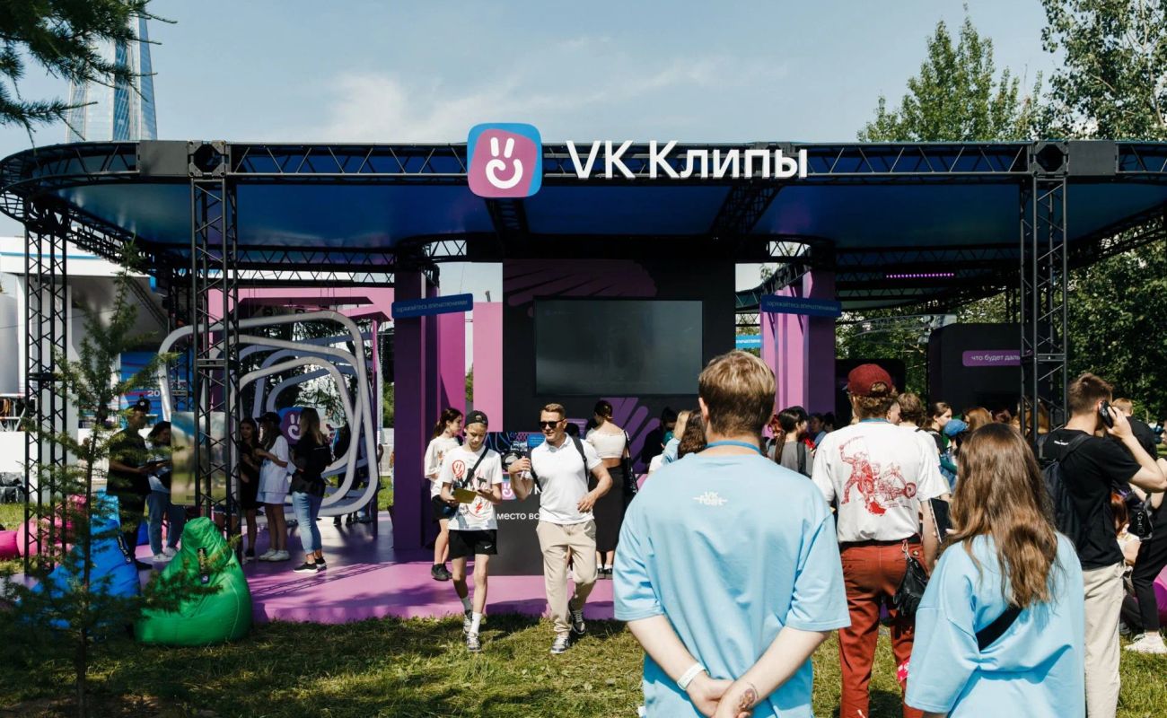 15 главных событий июля 2026 в Петербурге: VK Fest, джаз Игоря Бутмана, День ВМФ с салютом, Лепс, балет и бесплатное кино в Гатчине.