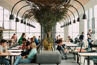 u0412 u041fu0435u0442u0435u0440u0431u0443u0440u0433u0435 u0432 u0422u0420u041a u00abu0421u0438u0442u0438 u041cu043eu043bu043bu00bb u043eu0442u043au0440u044bu043bu0441u044f u043fu0435u0440u0432u044bu0439 u0444u0443u0434u0445u043eu043bu043b u0441 u0440u0435u0441u0442u043eu0440u0430u043du043du043eu0439 u0435u0434u043eu0439