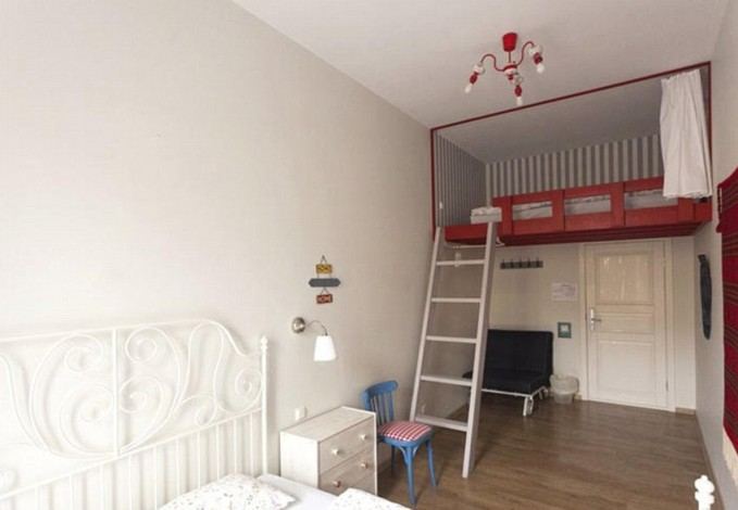 3054067200000578-3406253-The owners_of_Soul_Kitchen_junior_are_passionate_hosteliers_who_-a-48_1453205927032