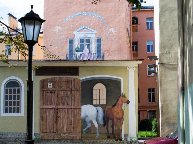 Гвардейский дворик в Дойниковом переулке